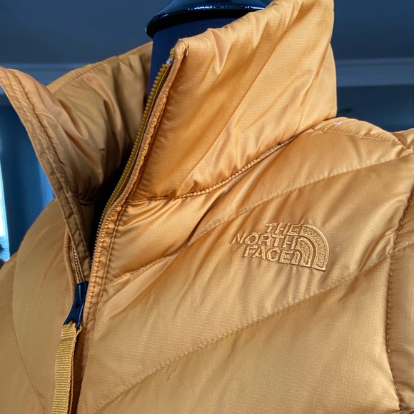 The North Face Women's Vest - Orange - Picture 7 of 9